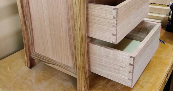 What Is Dovetail Drawers?