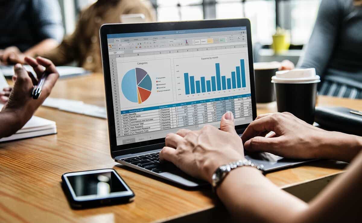 Excel in Your Career With an Online Business Analytics MBA