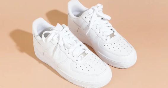 The Perfect Shoe for Any Season: The Off-White Air Force 1